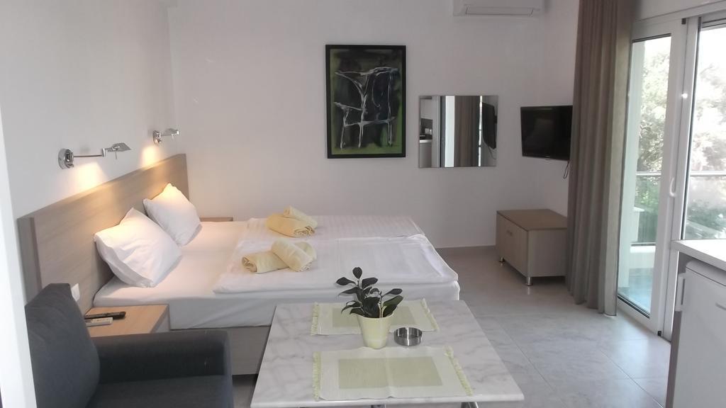 Vanessa House Luxury Apartments Skiathos stad Exteriör bild