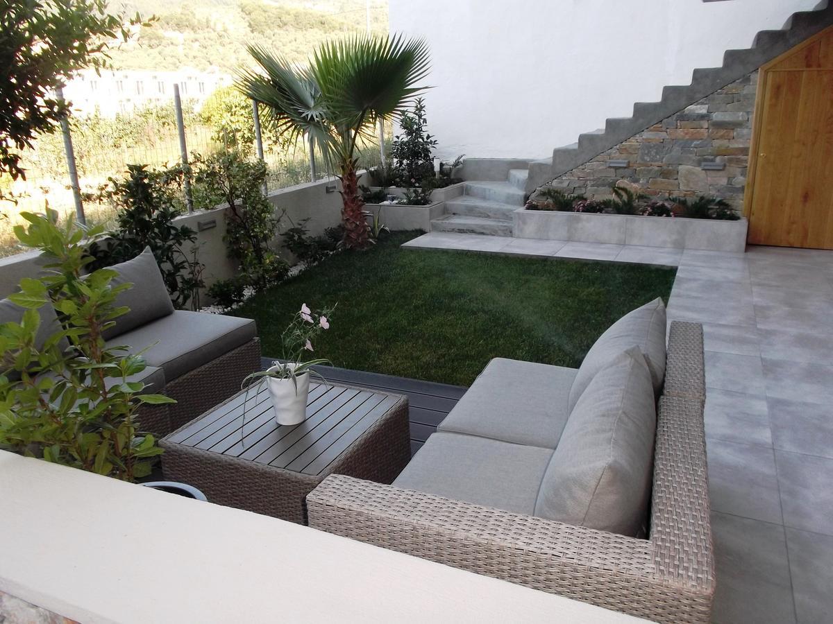Vanessa House Luxury Apartments Skiathos stad Exteriör bild